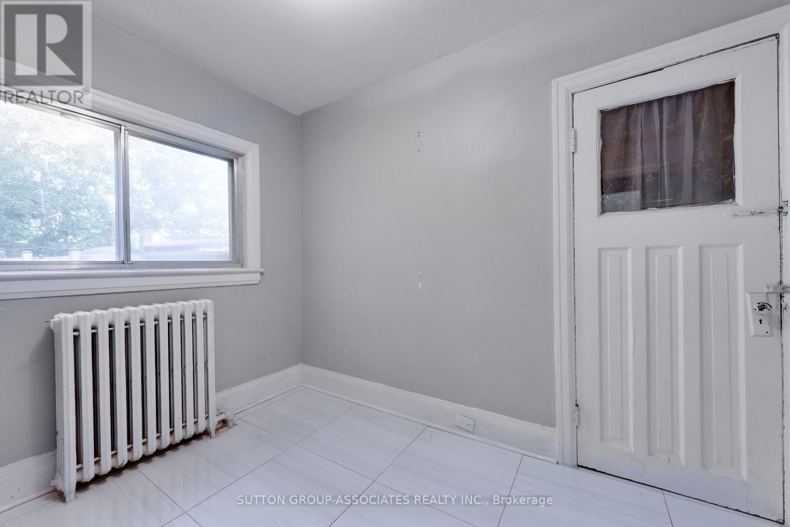 76 St Annes Road, Toronto, Ontario  M6J 3J9 - Photo 14 - C13714580