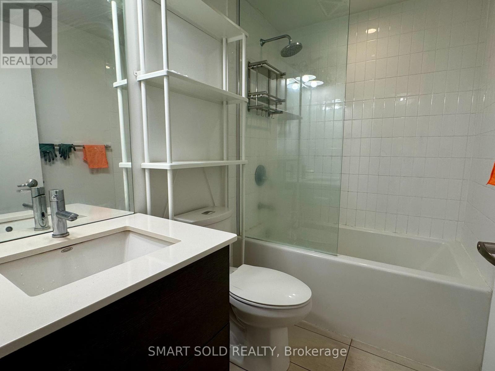 1007 - 210 Simcoe Street, Toronto, Ontario  M5T 0A9 - Photo 11 - C13714614