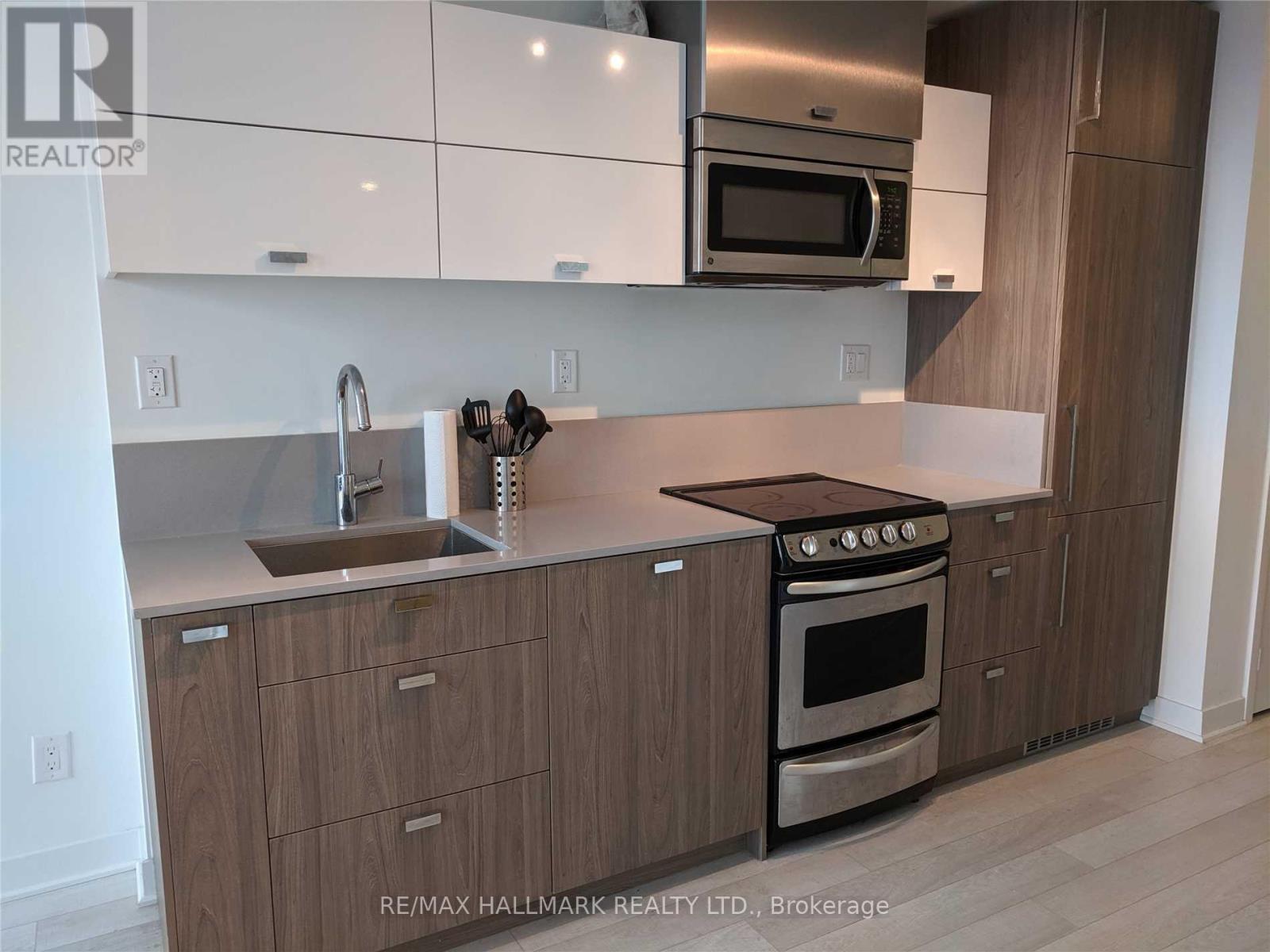 2403 - 290 Adelaide Street W, Toronto, Ontario  M5V 1P6 - Photo 9 - C13714702