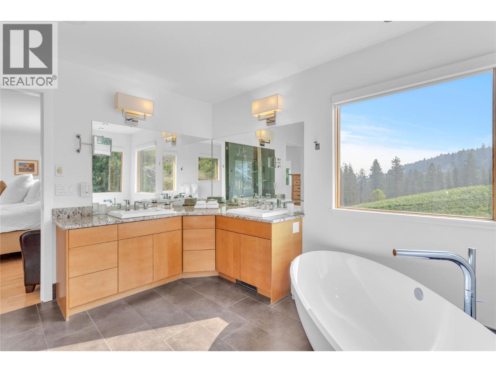5851 Lakeshore Road, Kelowna, British Columbia  V1W 4J5 - Photo 25 - 10398427