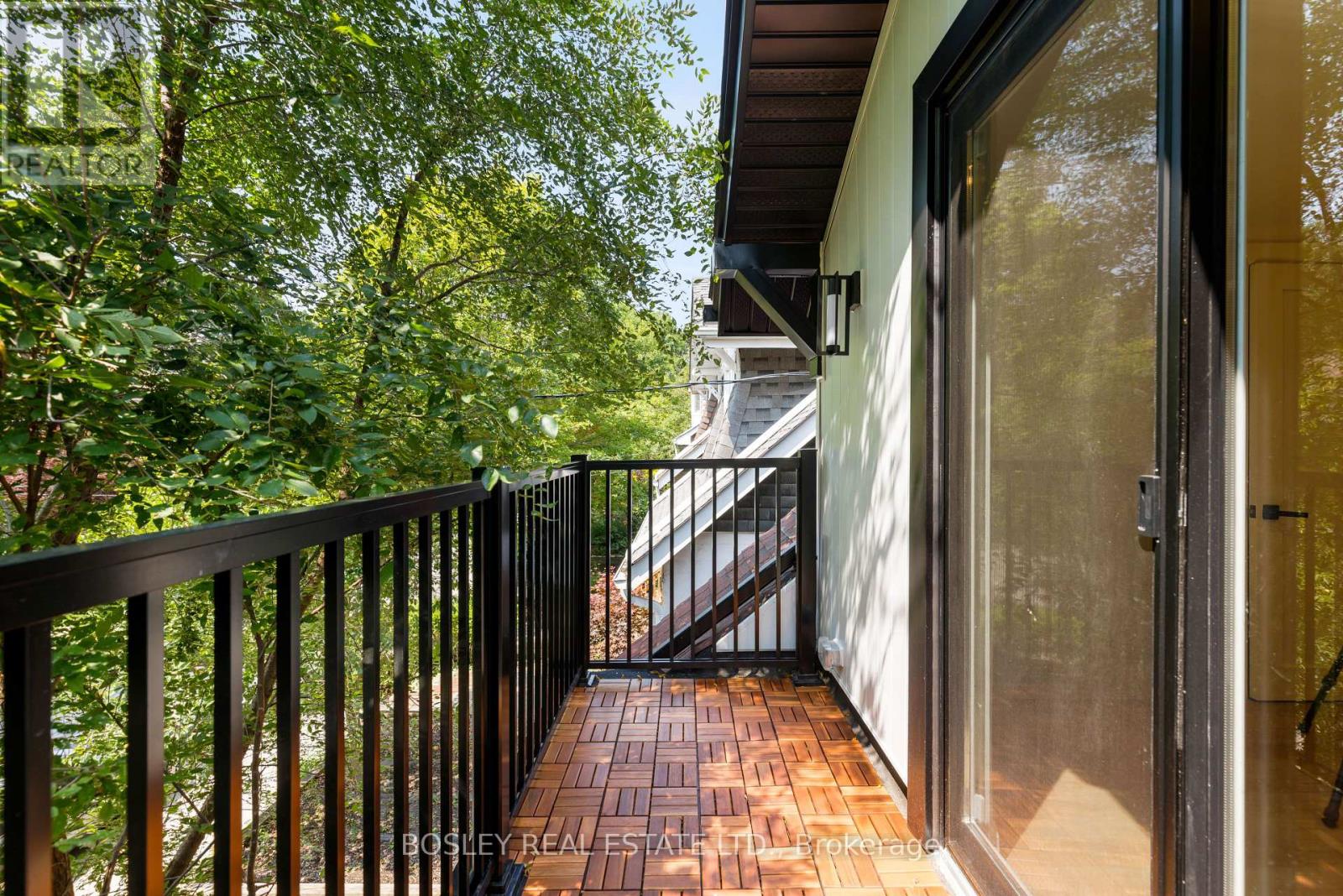 A - 225 Gainsborough Road, Toronto, Ontario  M4L 3C7 - Photo 15 - E13714424