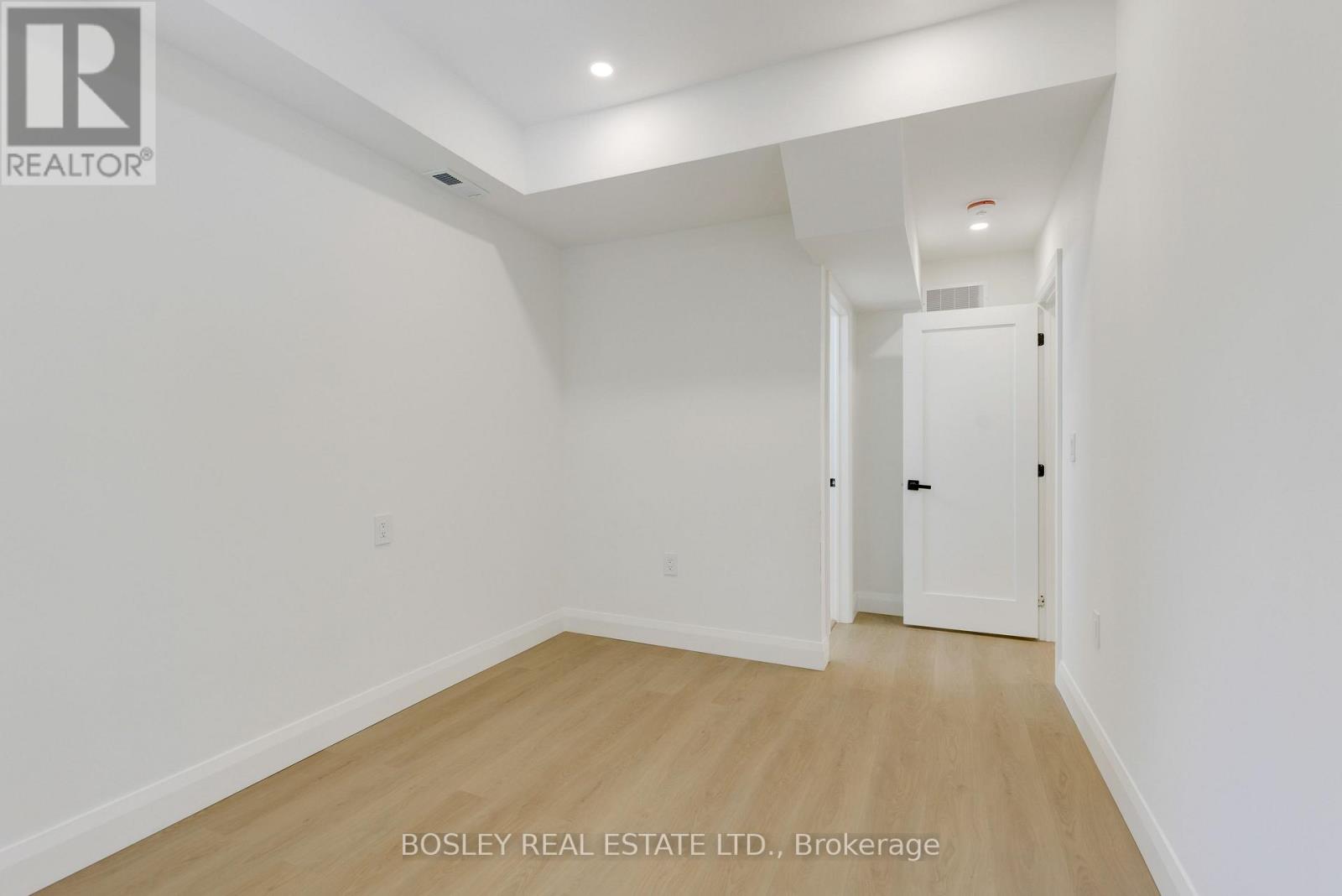 A - 225 Gainsborough Road, Toronto, Ontario  M4L 3C7 - Photo 30 - E13714424