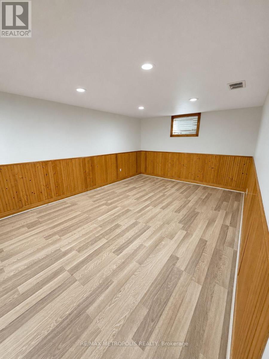 57 Midland Avenue, Toronto, Ontario  M1N 3Z8 - Photo 10 - E13714470