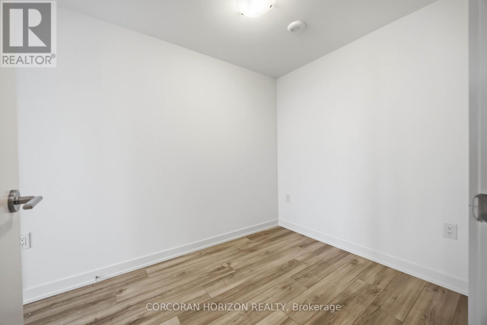 602 - 7439 Kingston Road, Toronto, Ontario  M1B 0G1 - Photo 4 - E13714506