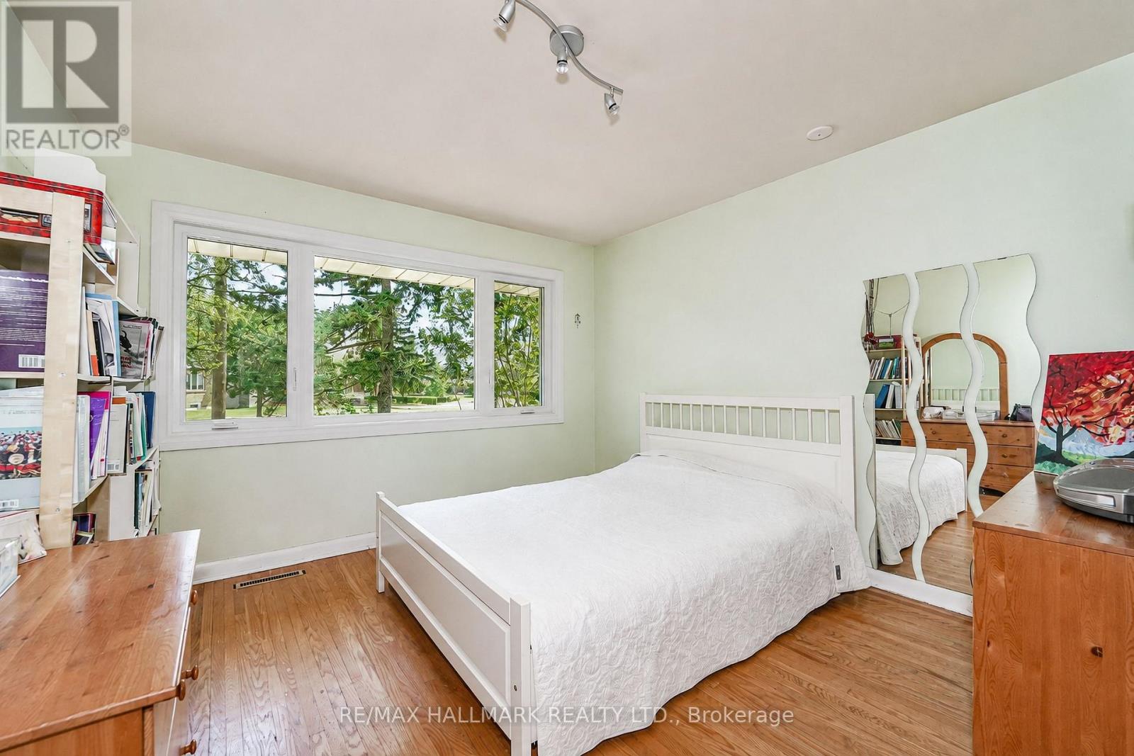 54 Charlemont Crescent, Toronto, Ontario  M1T 1M4 - Photo 17 - E13714628