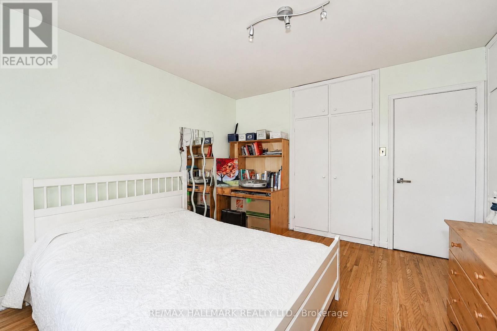 54 Charlemont Crescent, Toronto, Ontario  M1T 1M4 - Photo 18 - E13714628