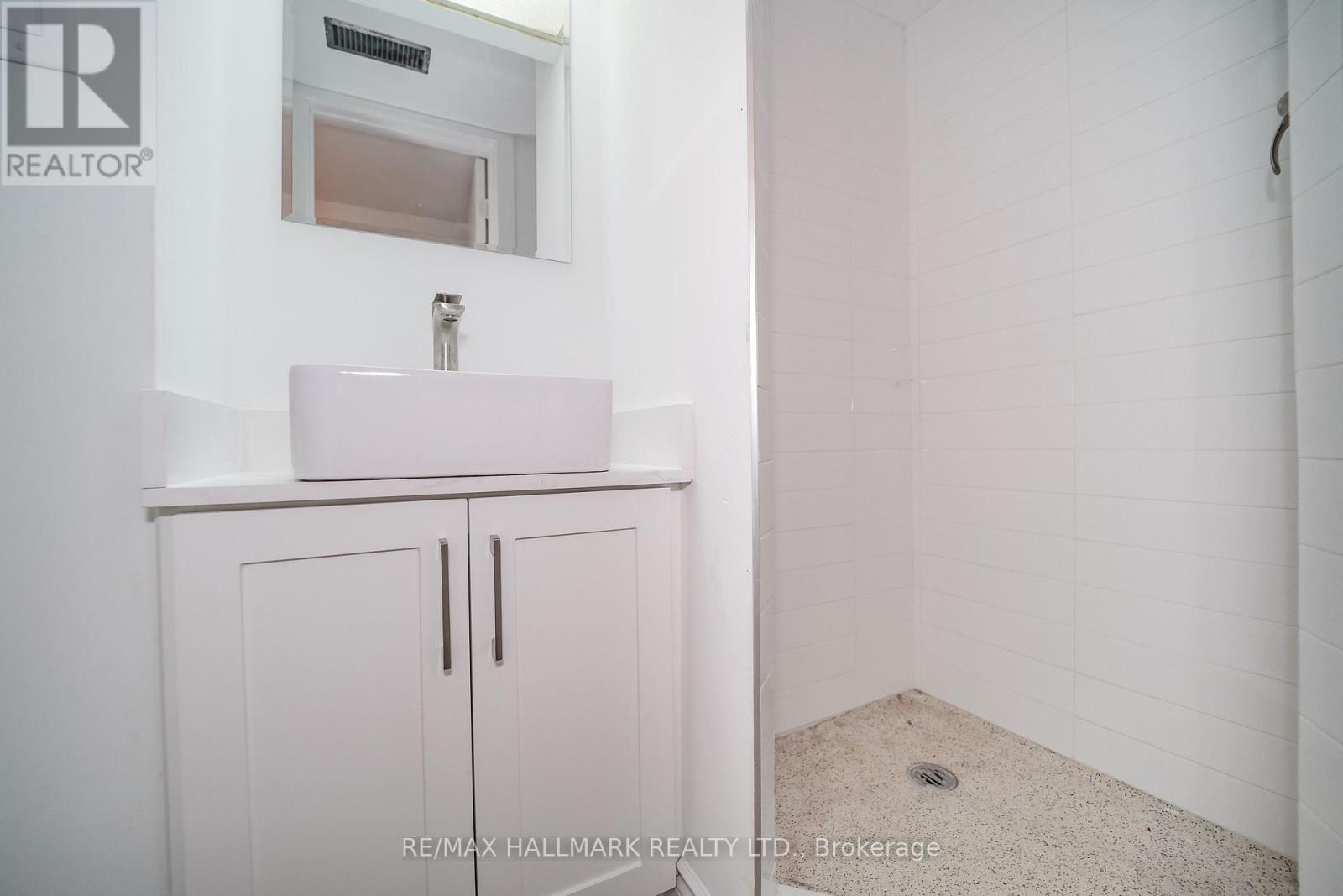 54 Charlemont Crescent, Toronto, Ontario  M1T 1M4 - Photo 27 - E13714628