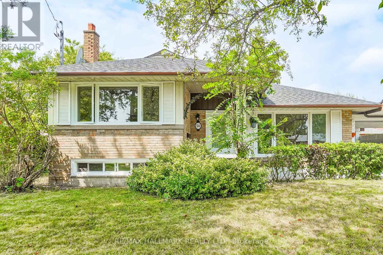 54 Charlemont Crescent, Toronto, Ontario  M1T 1M4 - Photo 3 - E13714628