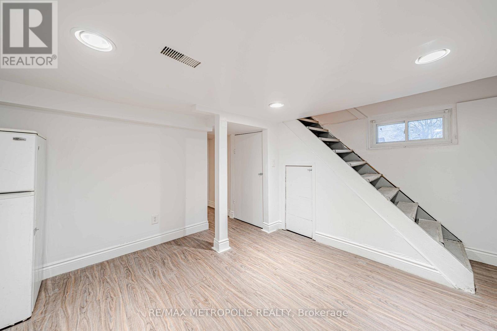 240 Division Street, Oshawa, Ontario  L1G 5M5 - Photo 17 - E13714634