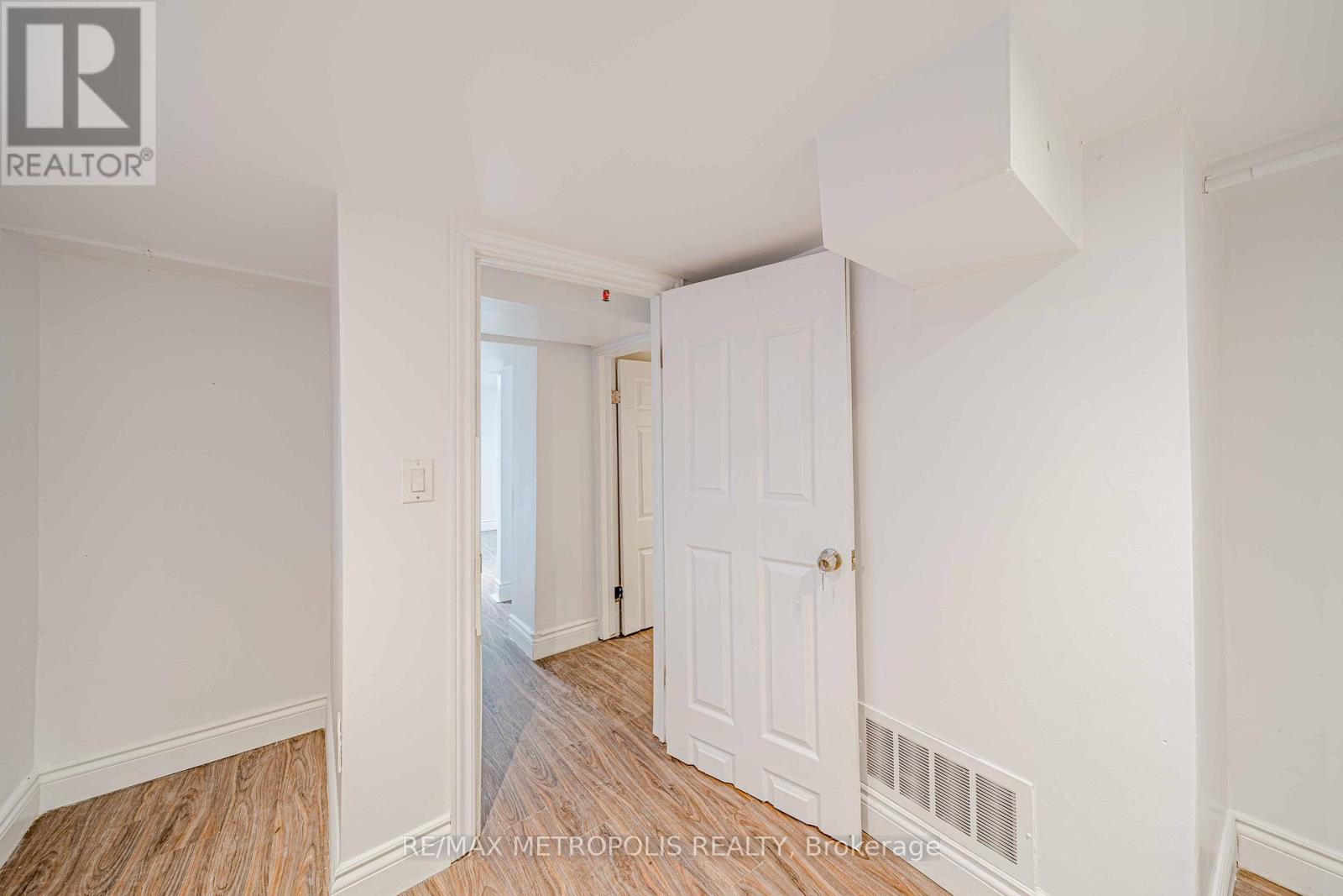 240 Division Street, Oshawa, Ontario  L1G 5M5 - Photo 22 - E13714634