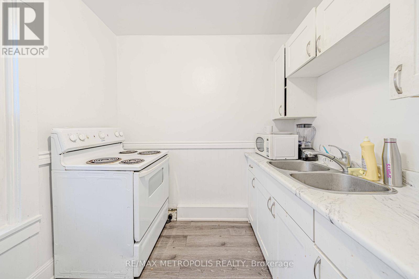 240 Division Street, Oshawa, Ontario  L1G 5M5 - Photo 28 - E13714634