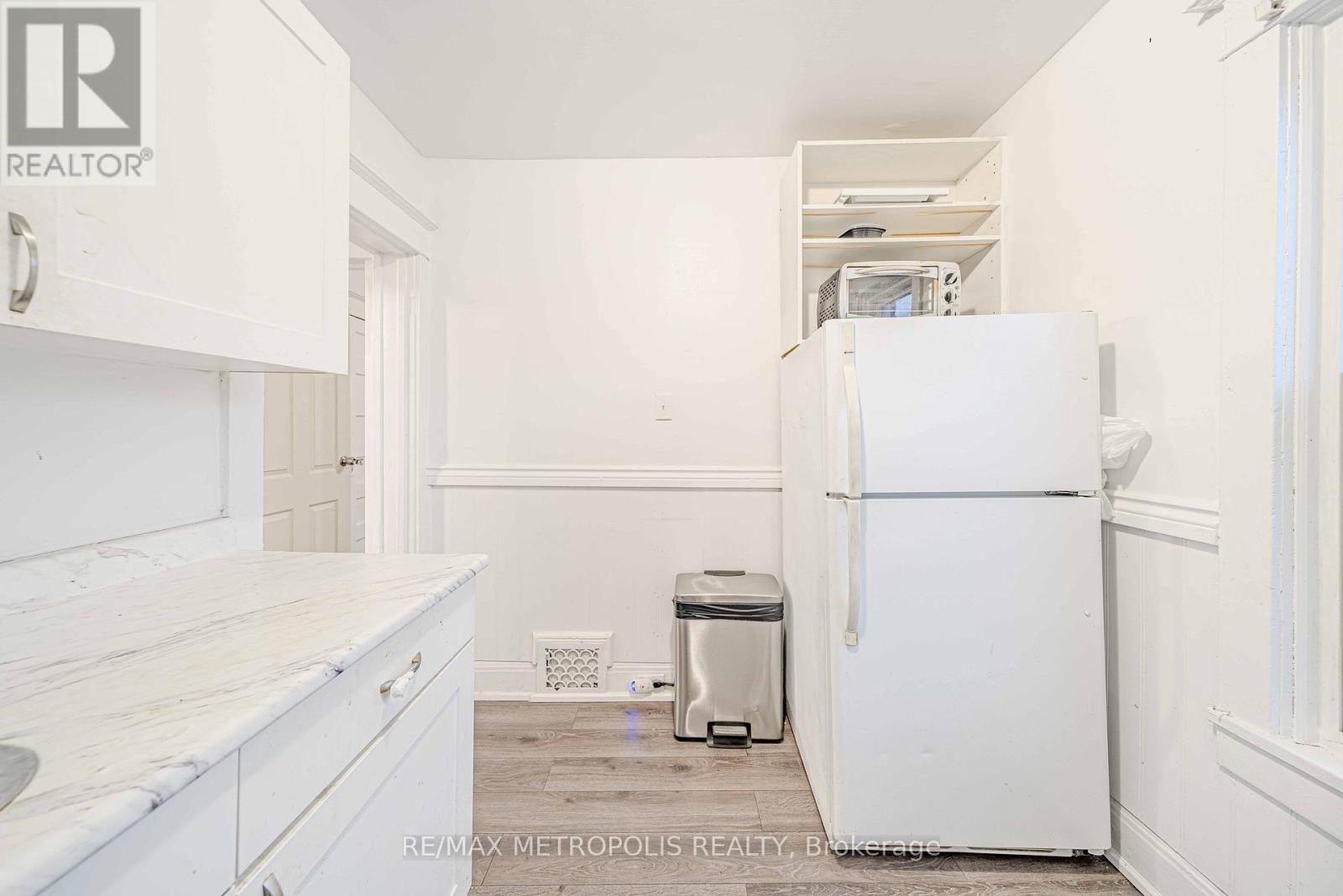 240 Division Street, Oshawa, Ontario  L1G 5M5 - Photo 29 - E13714634