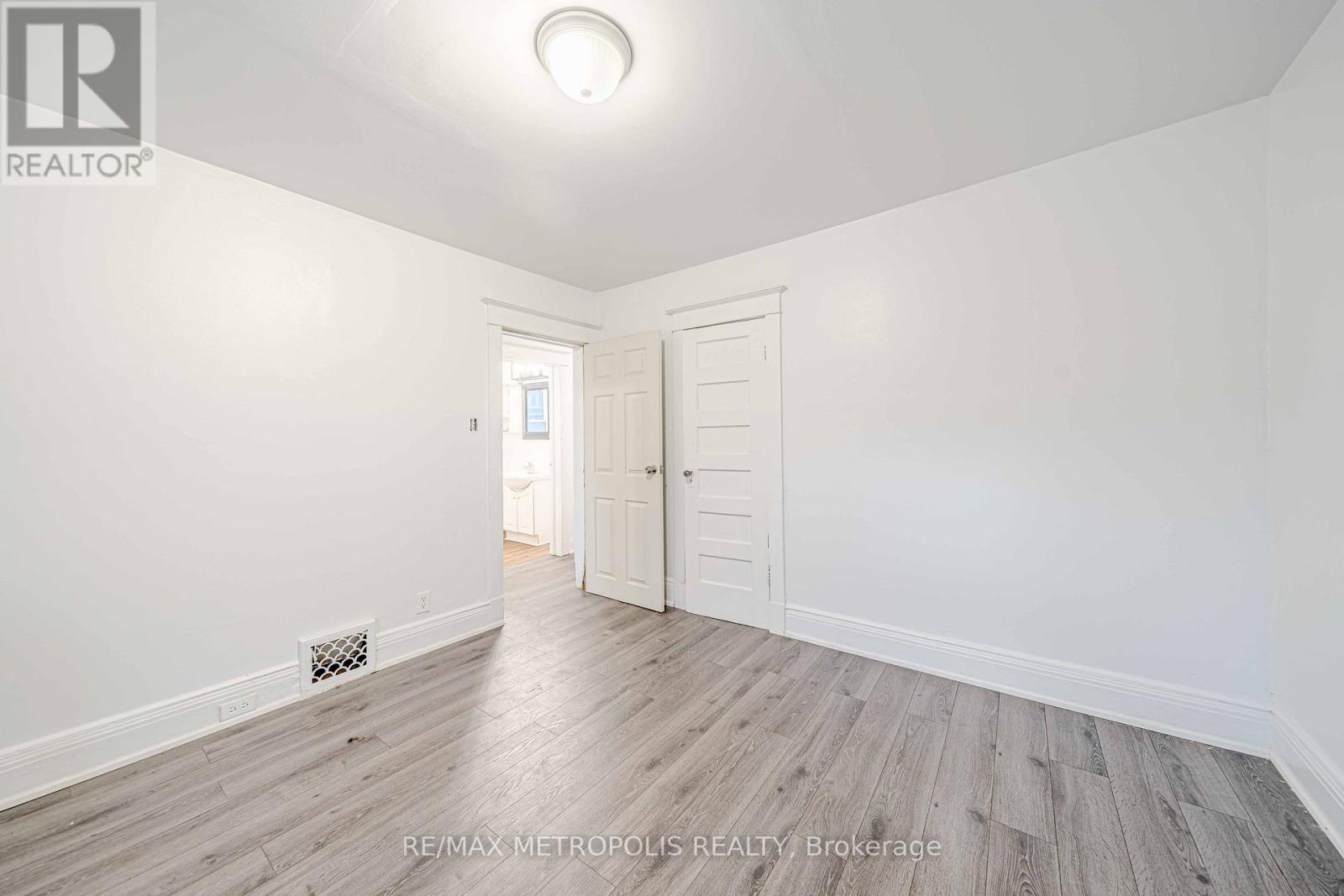 240 Division Street, Oshawa, Ontario  L1G 5M5 - Photo 31 - E13714634