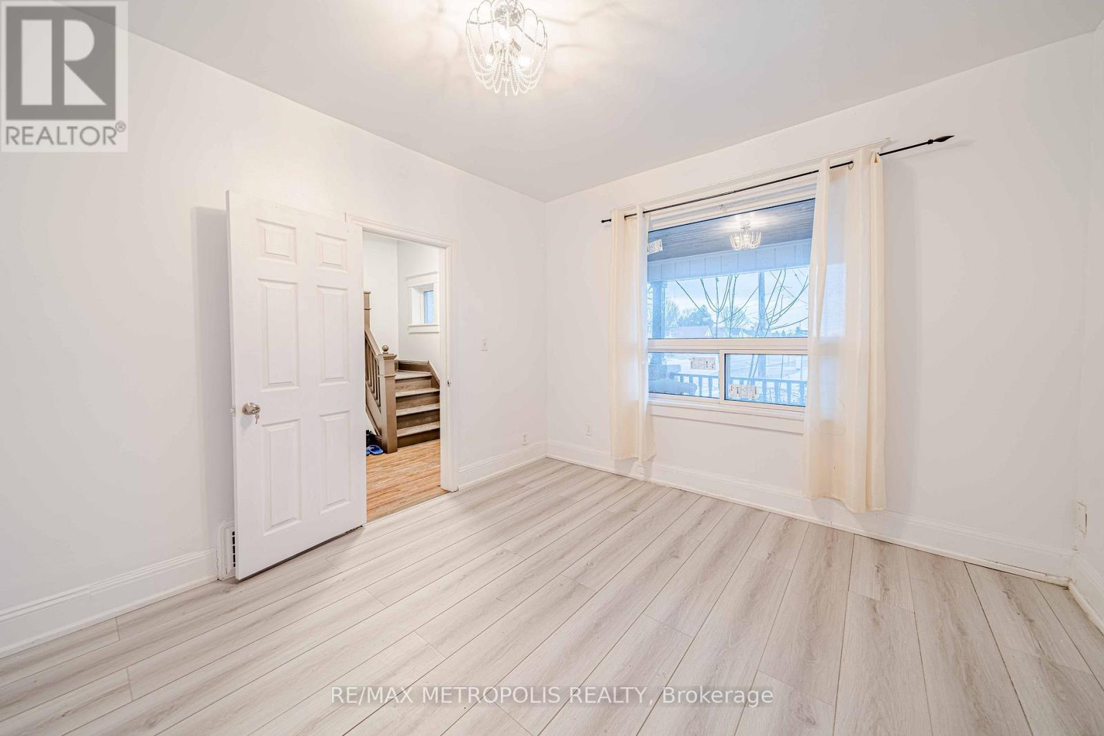 240 Division Street, Oshawa, Ontario  L1G 5M5 - Photo 5 - E13714634