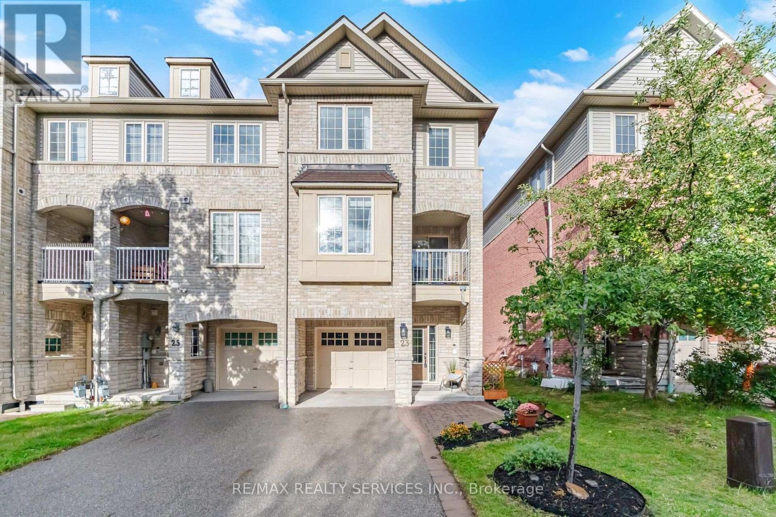 23 Clowes Street, Ajax, Ontario  L1Z 0K9 - Photo 1 - E13714684