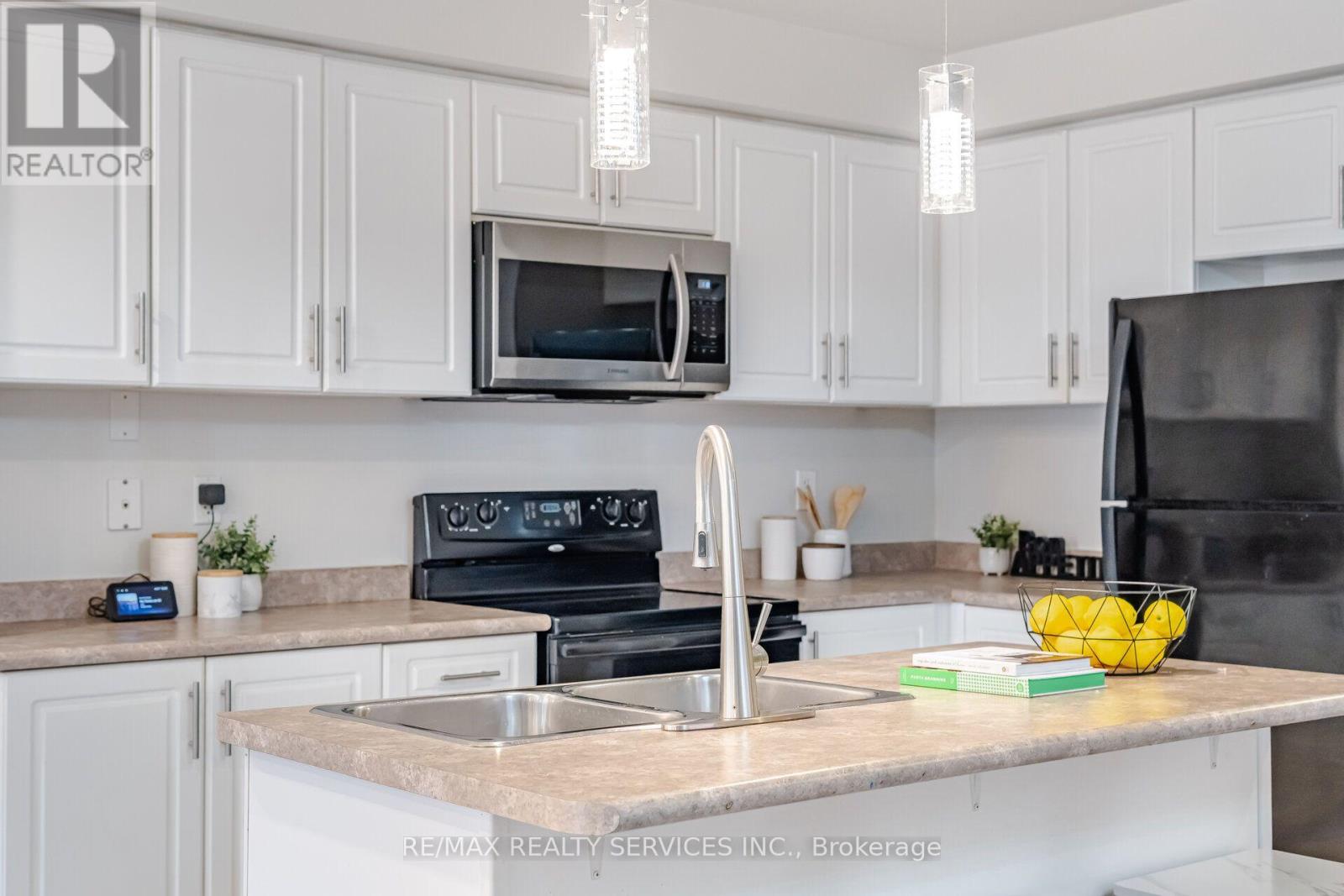 23 Clowes Street, Ajax, Ontario  L1Z 0K9 - Photo 16 - E13714684