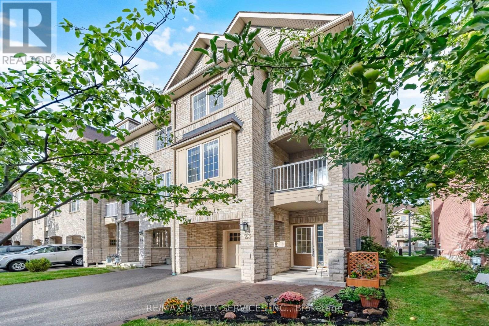 23 Clowes Street, Ajax, Ontario  L1Z 0K9 - Photo 4 - E13714684