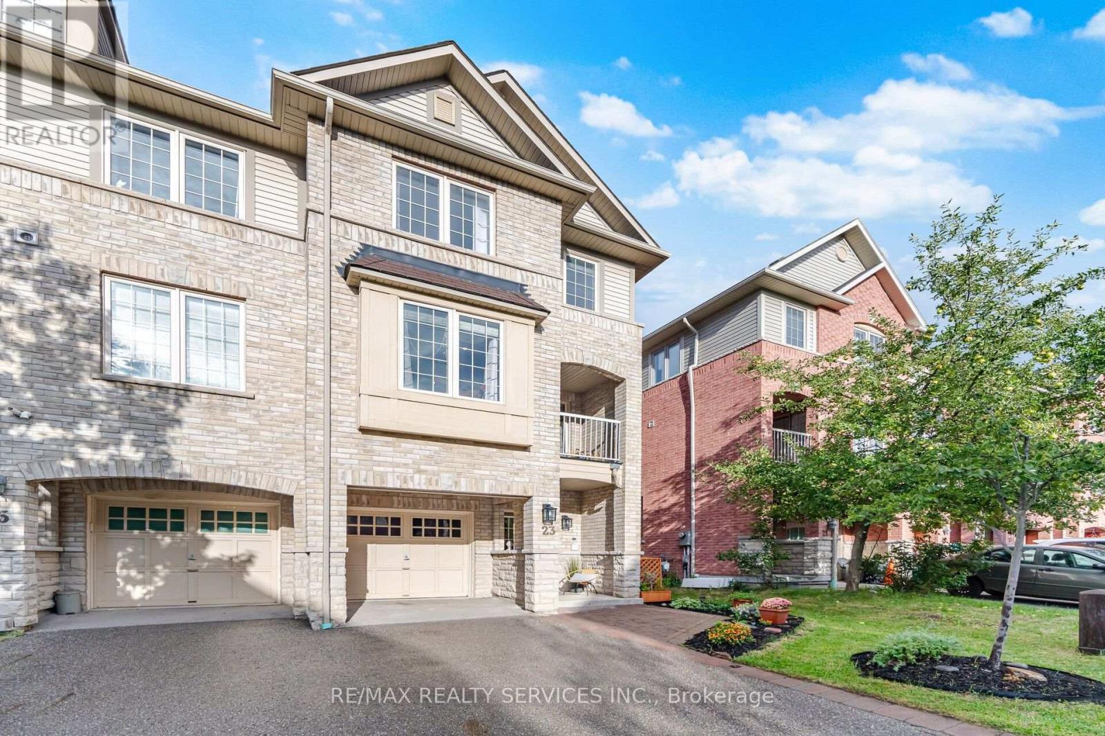 23 Clowes Street, Ajax, Ontario  L1Z 0K9 - Photo 5 - E13714684