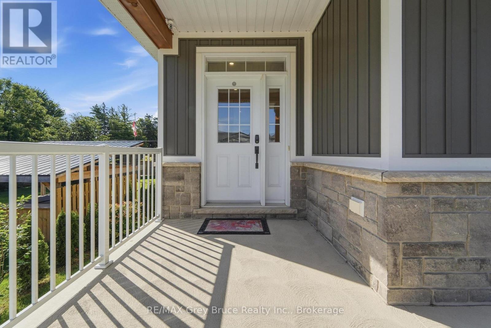 59 4th Street N, Arran-Elderslie, Ontario N0G 1L0 - Photo 4 - X13714480