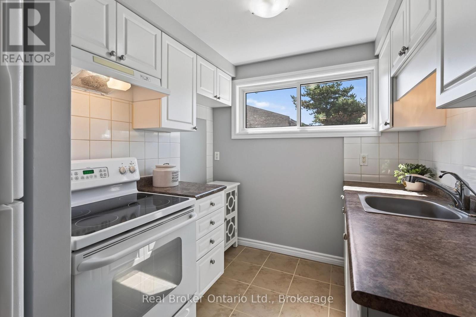 29 - 35 Breckenridge Drive, Kitchener, Ontario N2B 3H5 - Photo 12 - X13714570