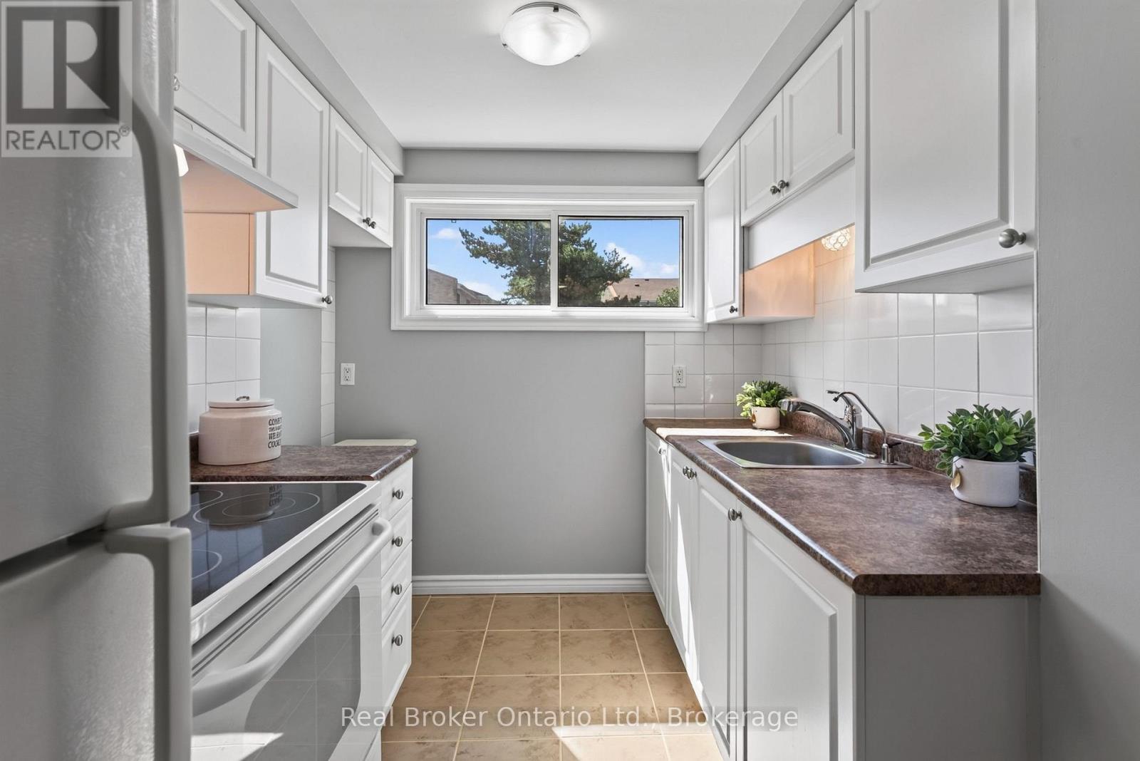 29 - 35 Breckenridge Drive, Kitchener, Ontario N2B 3H5 - Photo 13 - X13714570