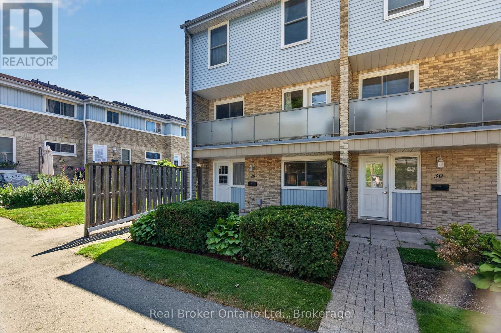 29 - 35 Breckenridge Drive, Kitchener, Ontario N2B 3H5 - Photo 4 - X13714570