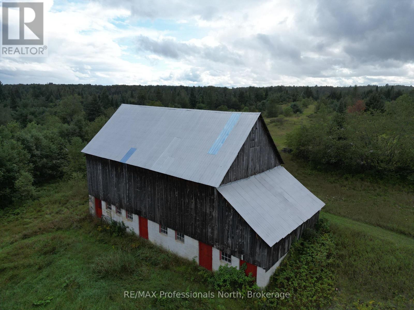 1418 Sedgwick Road, Minden Hills, Ontario  K0M 2K0 - Photo 3 - X13714652