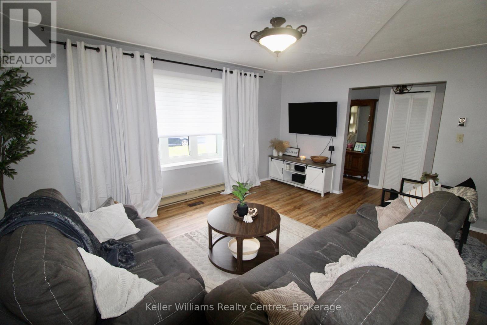 72 3rd Street, Hanover, Ontario  N4N 3H9 - Photo 8 - X13714680