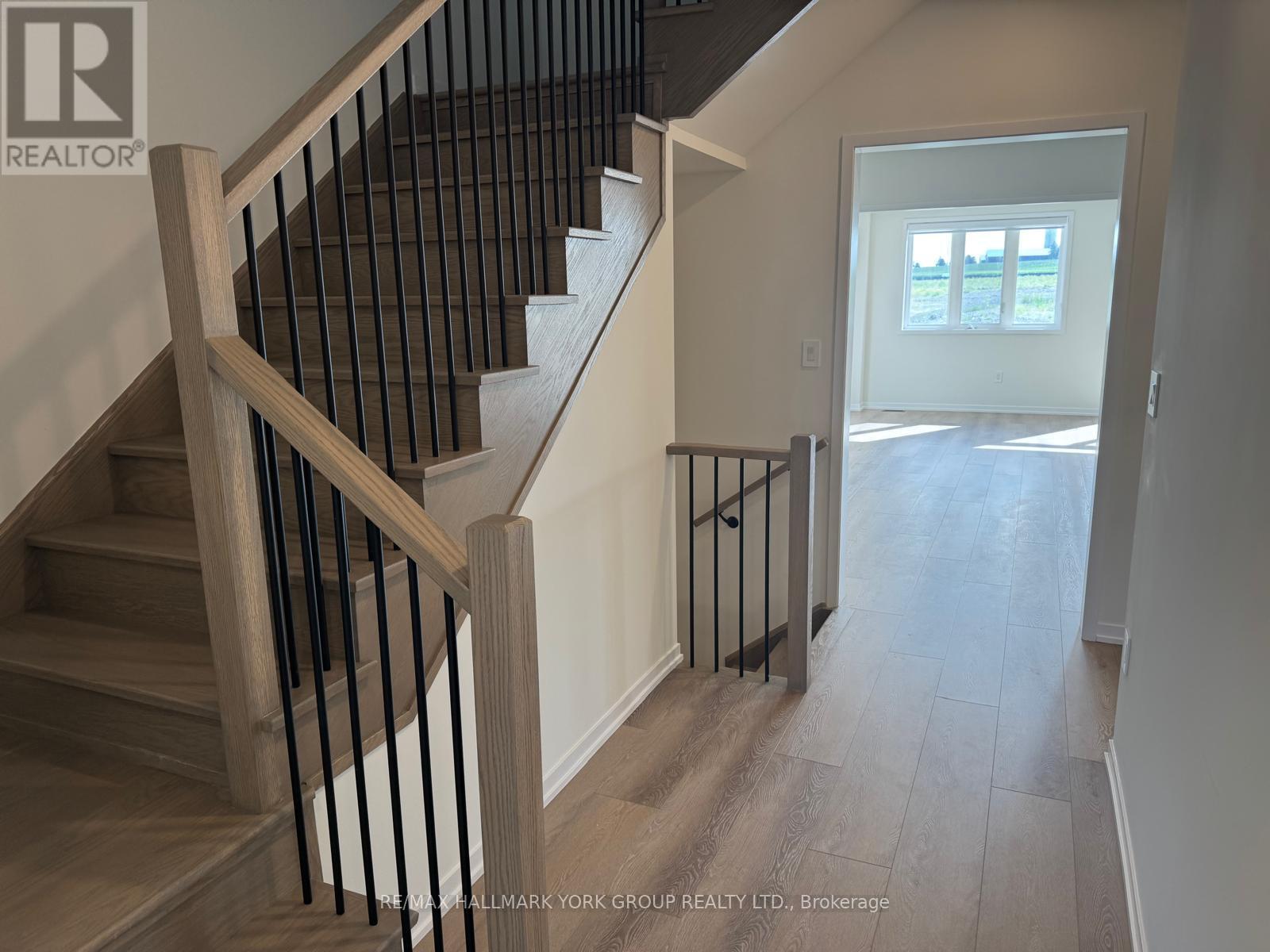 7 Thomas Smith Street, Georgina, Ontario  L4P 0S3 - Photo 13 - N13714464