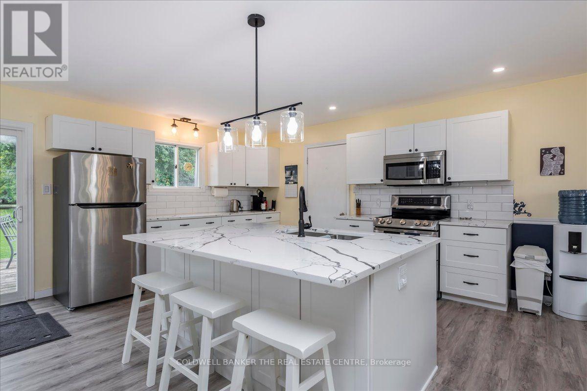 2593 Lawrence Avenue, Innisfil, Ontario  L9S 1C7 - Photo 5 - N13714510