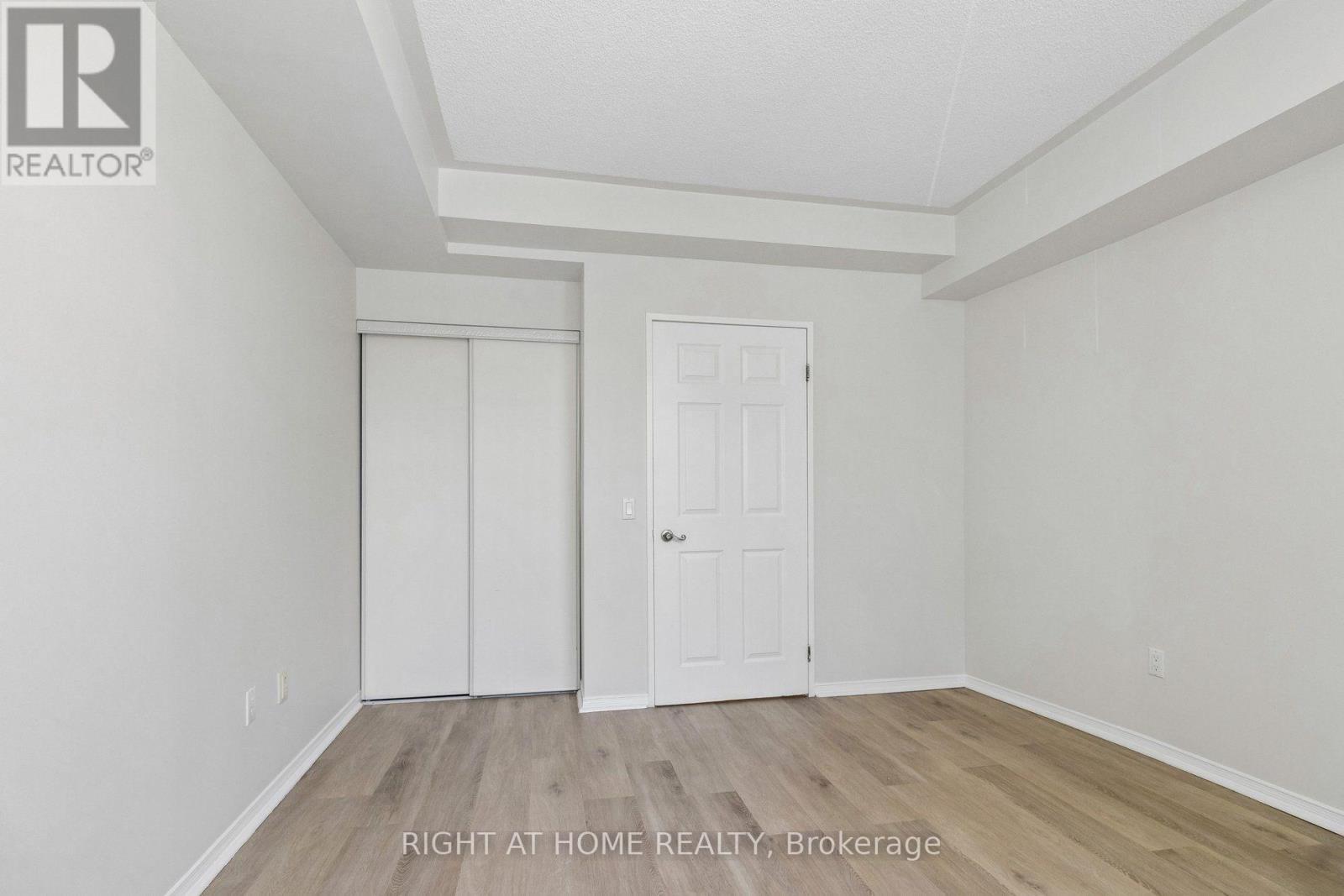 106 - 7398 Yonge Street, Vaughan, Ontario  L4J 8J2 - Photo 12 - N13714548