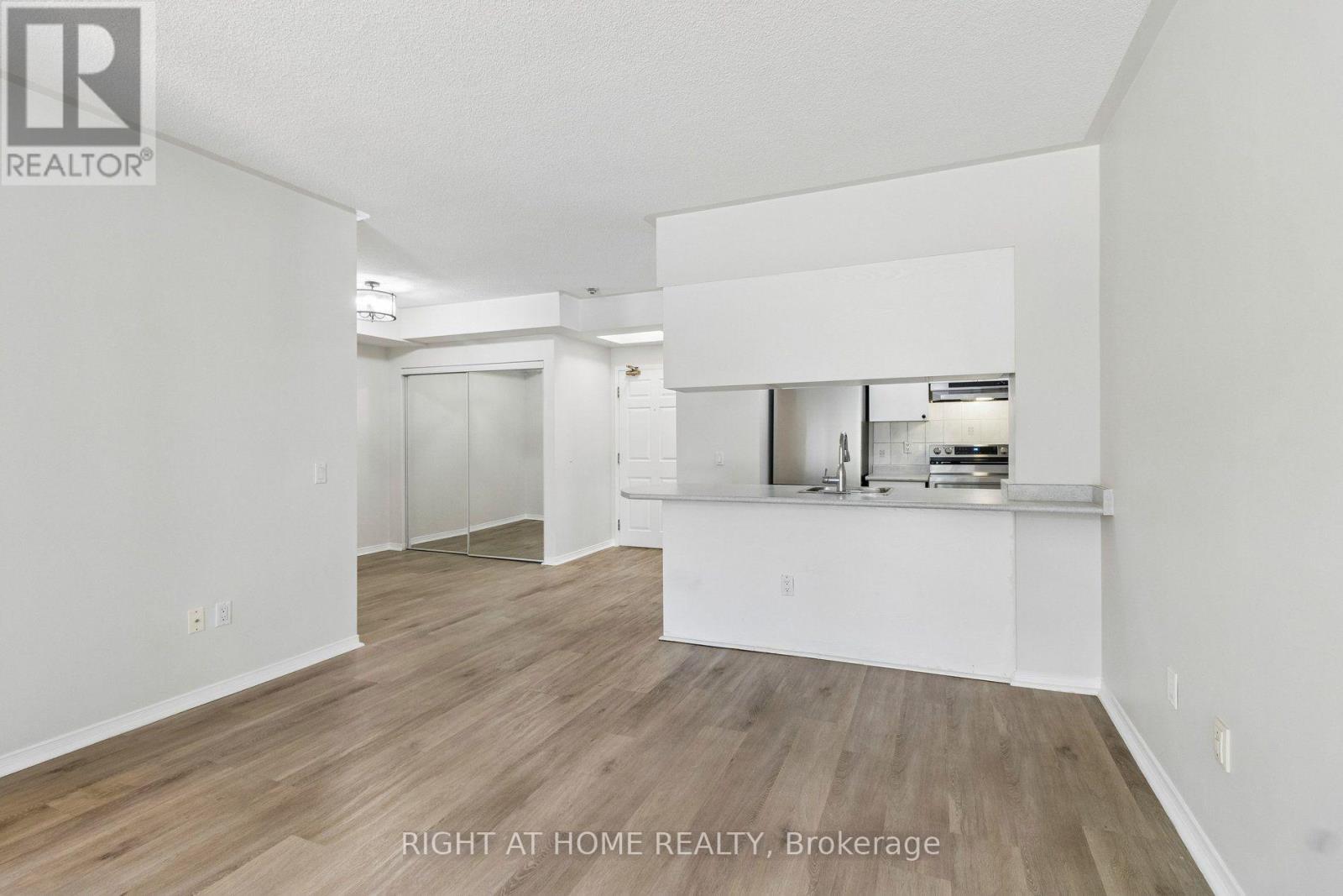 106 - 7398 Yonge Street, Vaughan, Ontario  L4J 8J2 - Photo 15 - N13714548