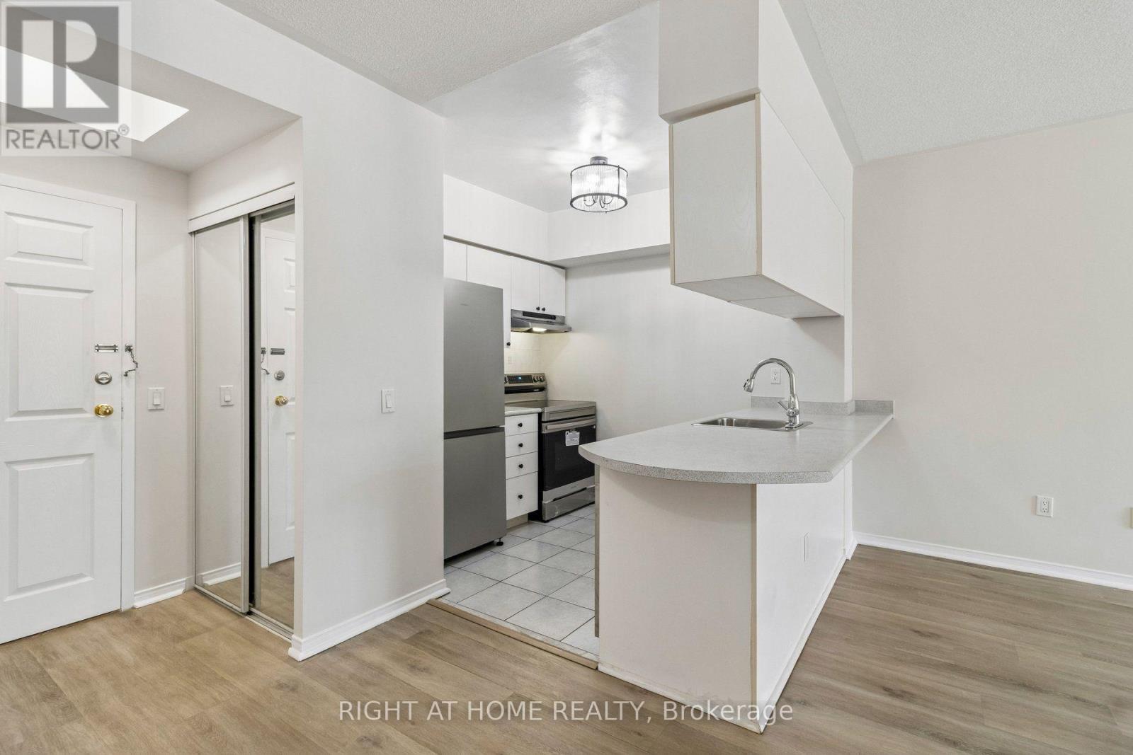 106 - 7398 Yonge Street, Vaughan, Ontario  L4J 8J2 - Photo 17 - N13714548