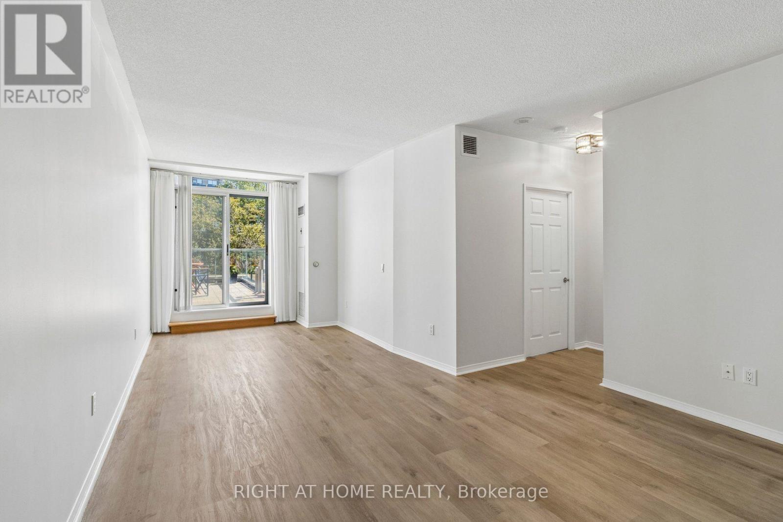 106 - 7398 Yonge Street, Vaughan, Ontario  L4J 8J2 - Photo 9 - N13714548