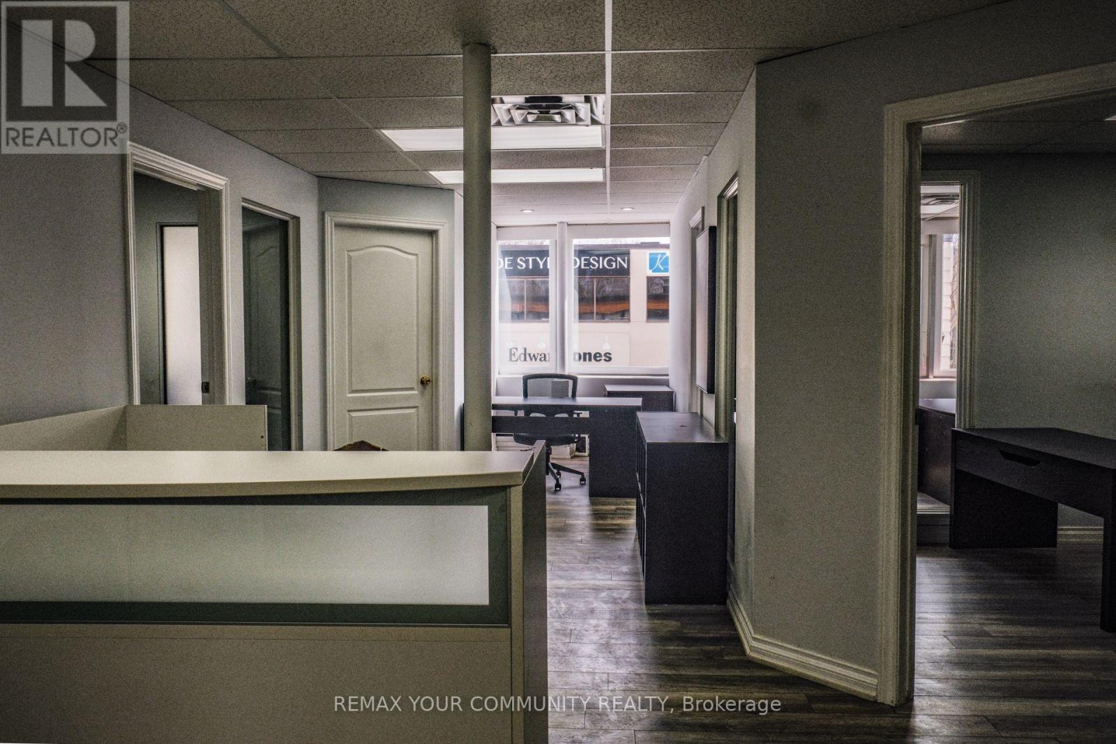207 - 10212 YONGE STREET, Richmond Hill, Ontario