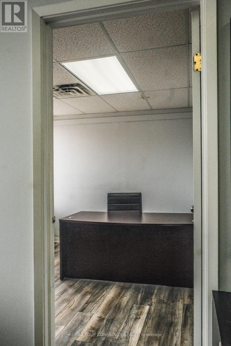 207 - 10212 Yonge Street, Richmond Hill, Ontario  L4C 3B6 - Photo 9 - N13714650