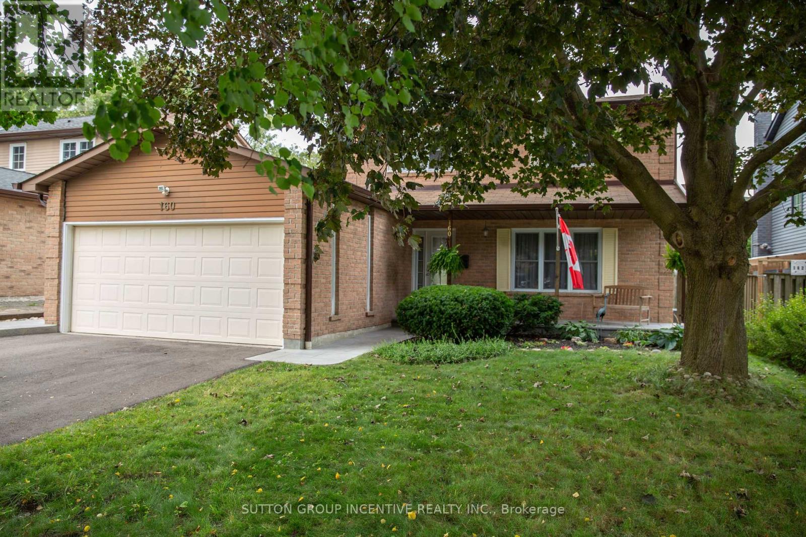 160 Walton Drive, Aurora, Ontario  L4G 3R8 - Photo 2 - N13714666