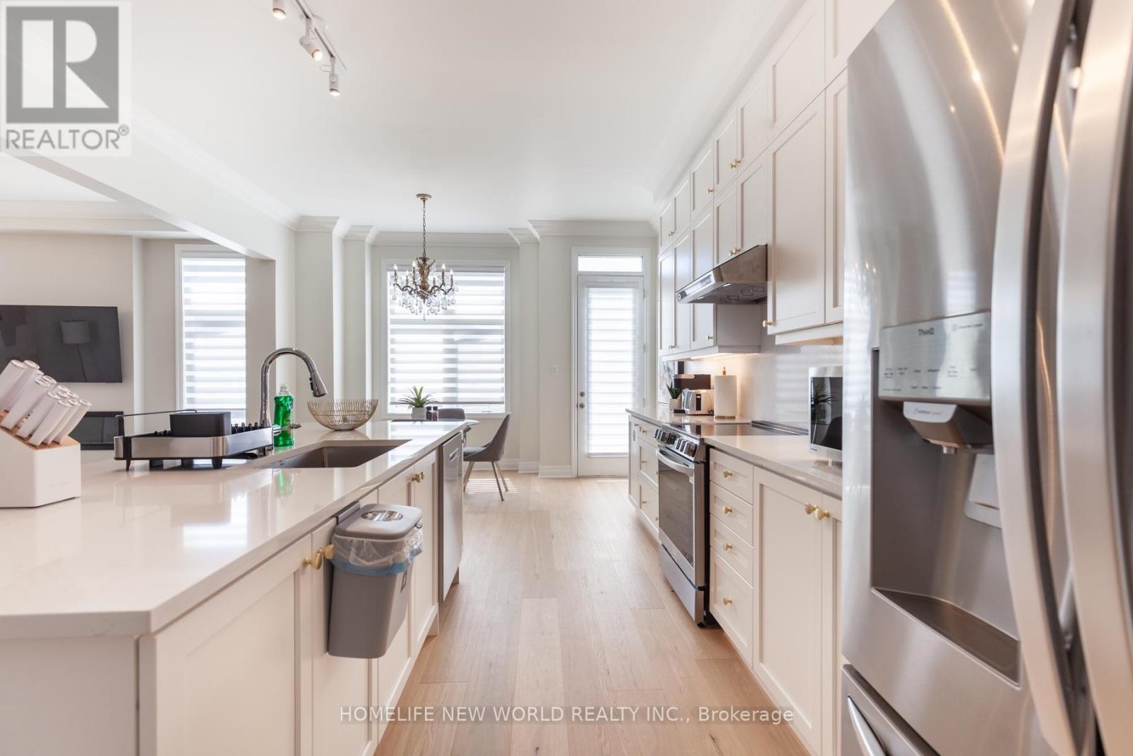 20 Brock Meadow Crescent, Markham, Ontario L6C 3L9 - Photo 10 - N13714672