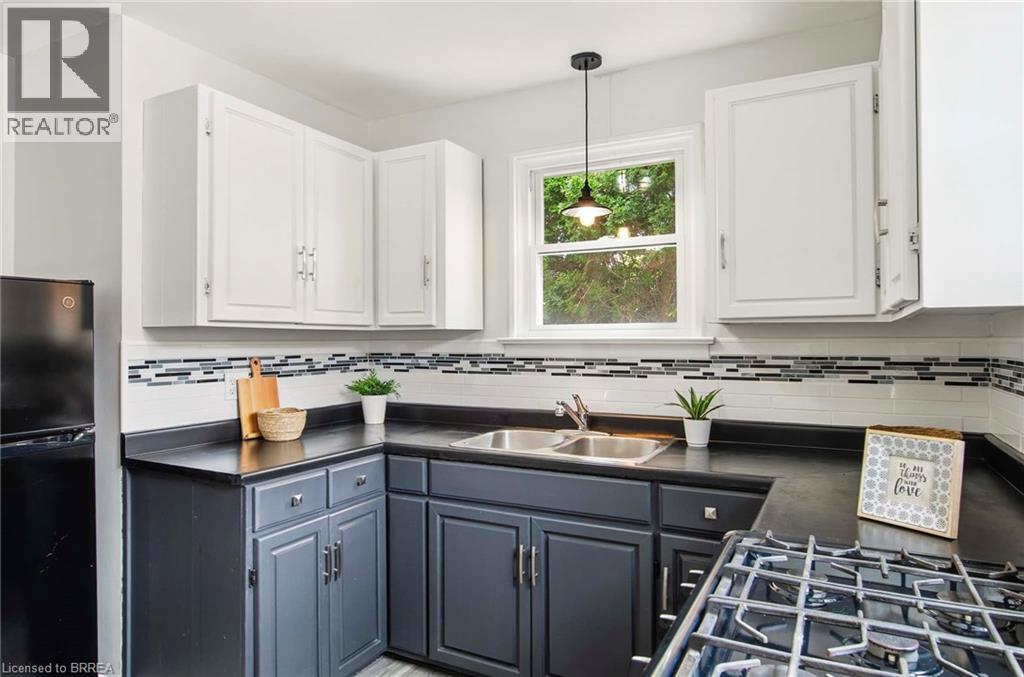 20 John Street, Brantford, Ontario  N3T 4H7 - Photo 11 - 40857908