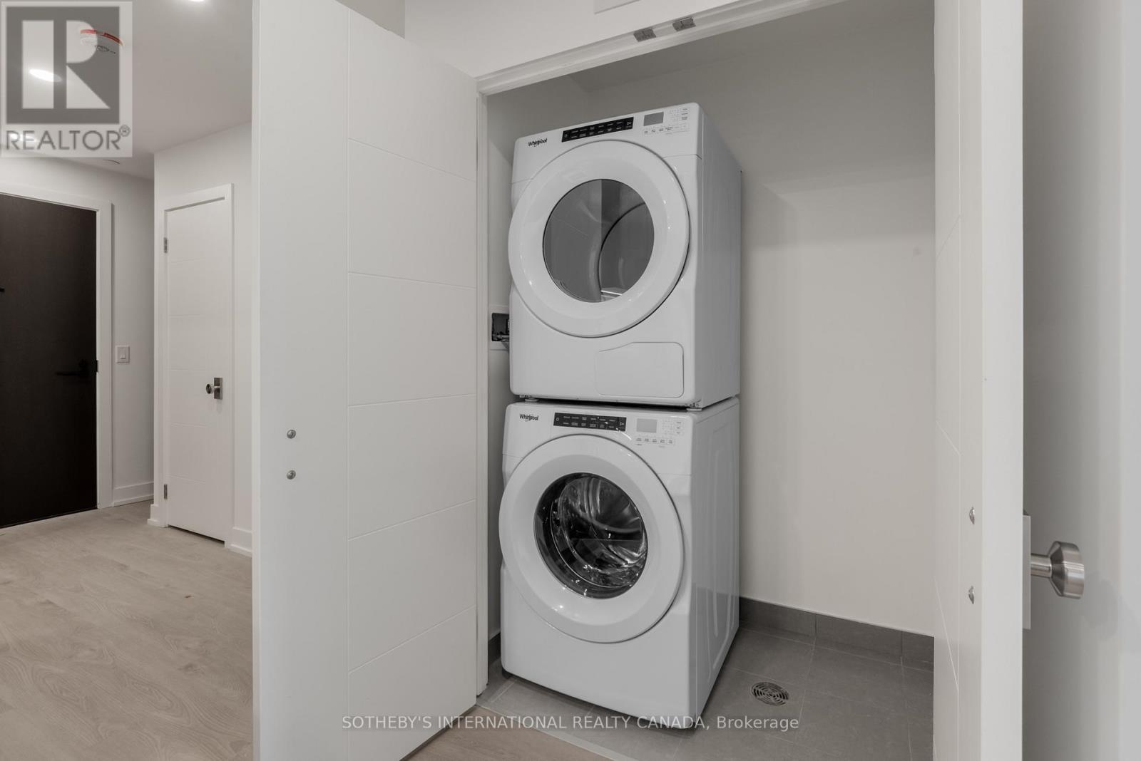 1003 - 31 York Garden Way, Toronto, Ontario  M6A 2V1 - Photo 9 - W13714422