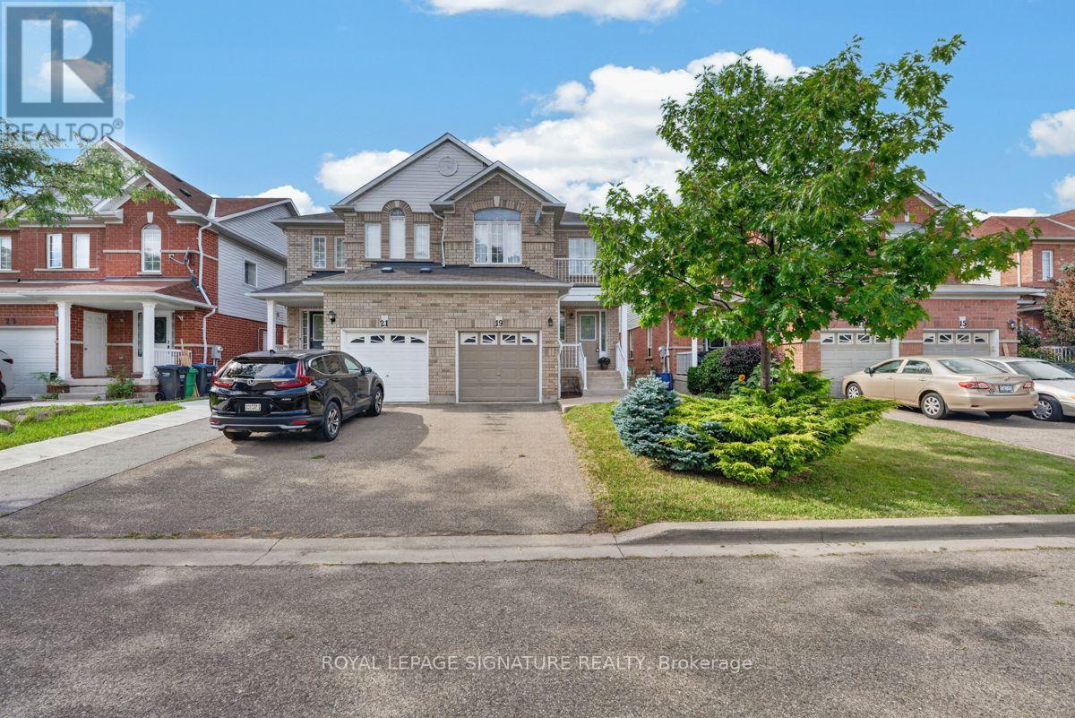 19 MOSSGROVE CRESCENT, Brampton, Ontario