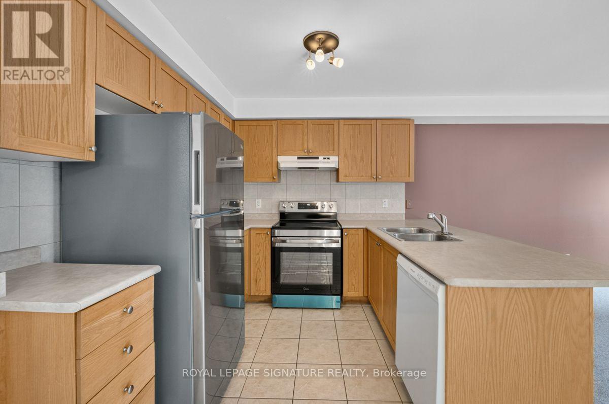 19 Mossgrove Crescent, Brampton, Ontario  L7A 3E6 - Photo 10 - W13714440