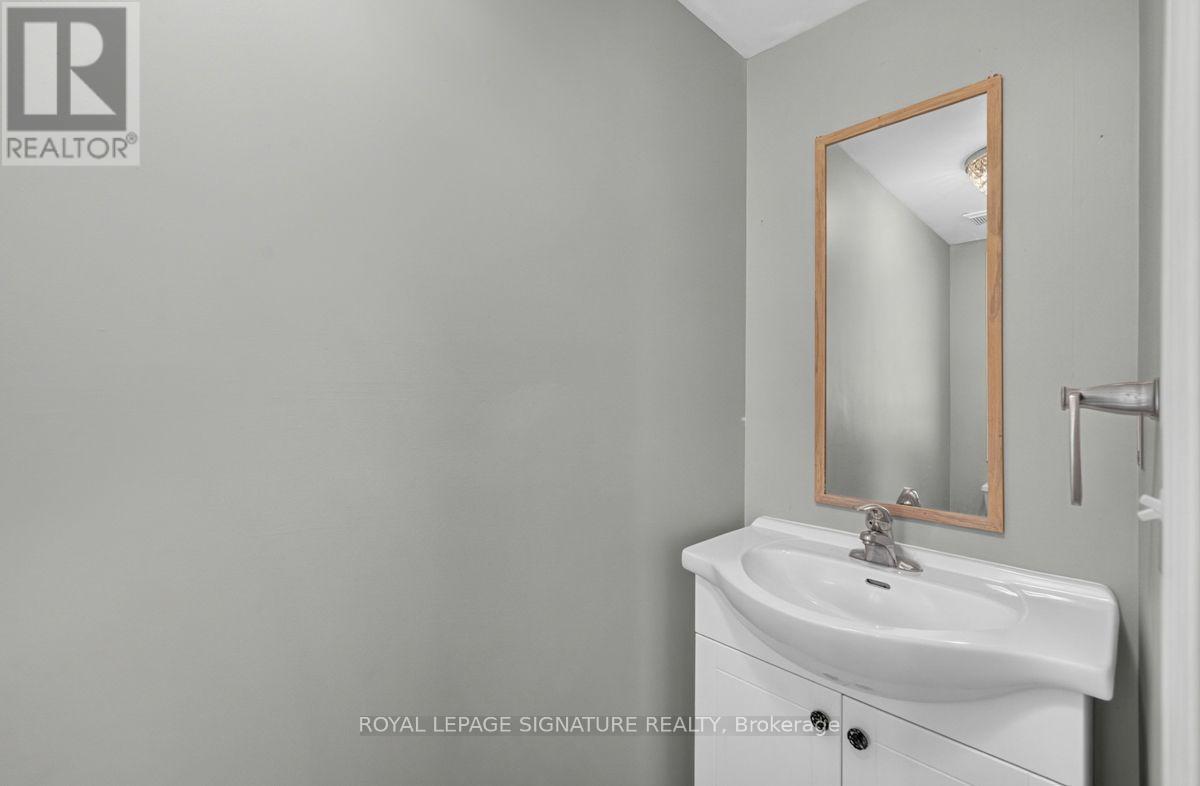 19 Mossgrove Crescent, Brampton, Ontario  L7A 3E6 - Photo 13 - W13714440