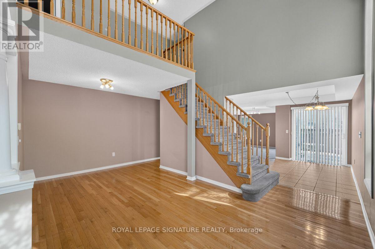 19 Mossgrove Crescent, Brampton, Ontario  L7A 3E6 - Photo 6 - W13714440