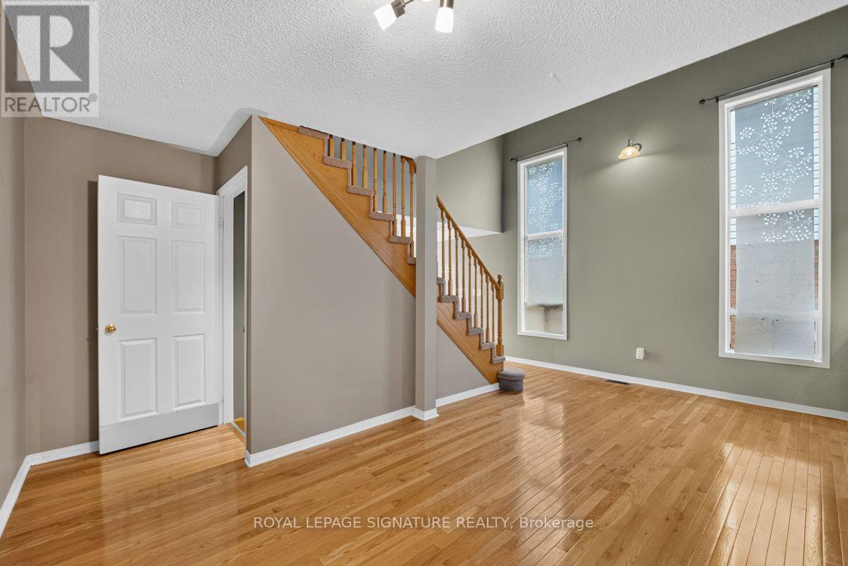 19 Mossgrove Crescent, Brampton, Ontario  L7A 3E6 - Photo 8 - W13714440