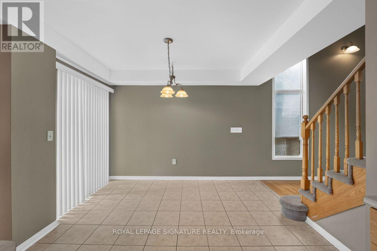 19 Mossgrove Crescent, Brampton, Ontario  L7A 3E6 - Photo 9 - W13714440