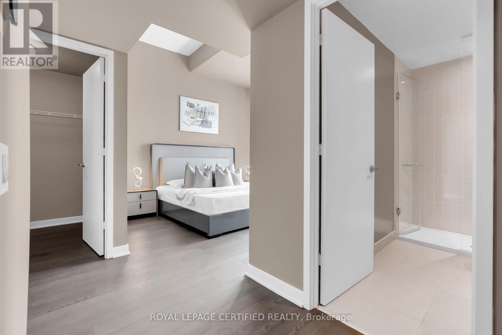 5907 - 3900 Confederation Parkway, Mississauga, Ontario  L5B 0M3 - Photo 20 - W13714478