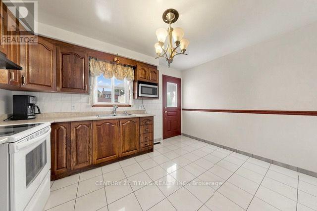 198 Boon Avenue, Toronto, Ontario  M6E 3Z8 - Photo 20 - W13714486