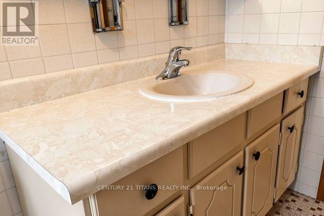 198 Boon Avenue, Toronto, Ontario  M6E 3Z8 - Photo 36 - W13714486