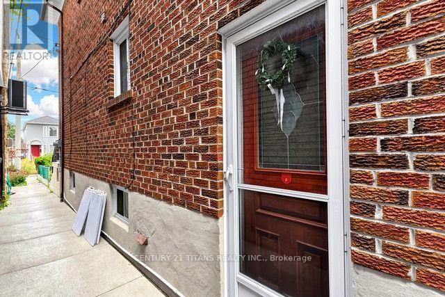 198 Boon Avenue, Toronto, Ontario  M6E 3Z8 - Photo 45 - W13714486